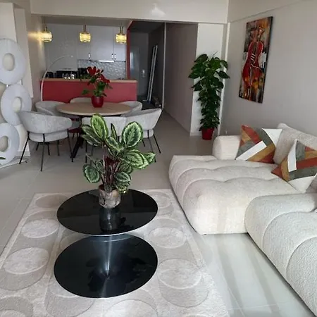 Suzanne House View * Cannes